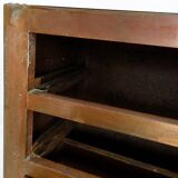 Paire de tables de chevet en bois, laiton et cuivre