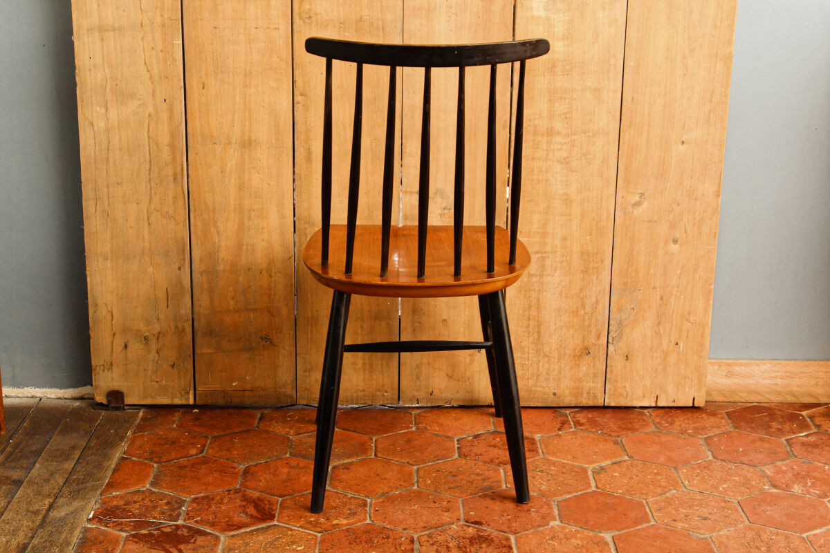 Chair design "Fanett" by Ilmari Tapiovaara