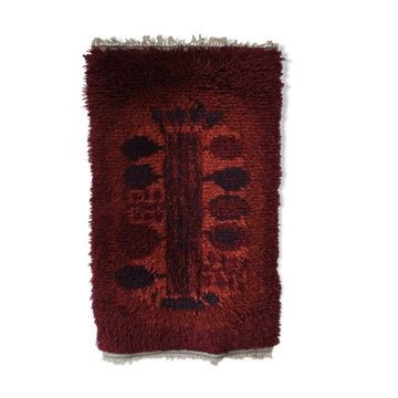 Vintage Swedish red wool rya rug | 1960s