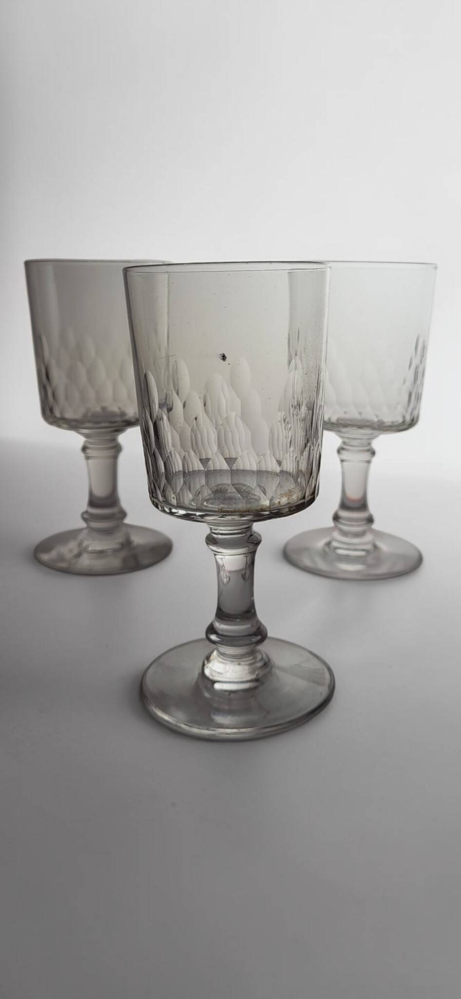 Baccarat - 7 verres à vin modèle Champigny Richelieu