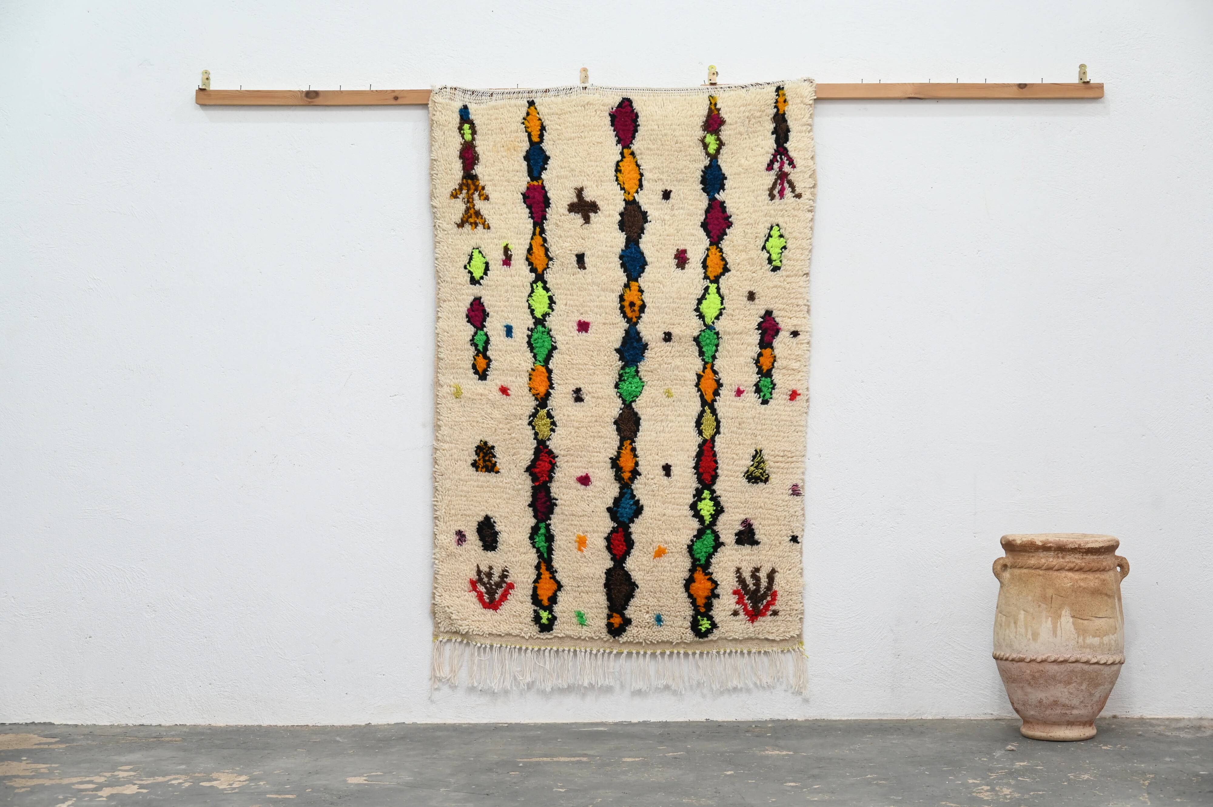 Handwoven coloured wool rug, 155 x 105 cm - P465