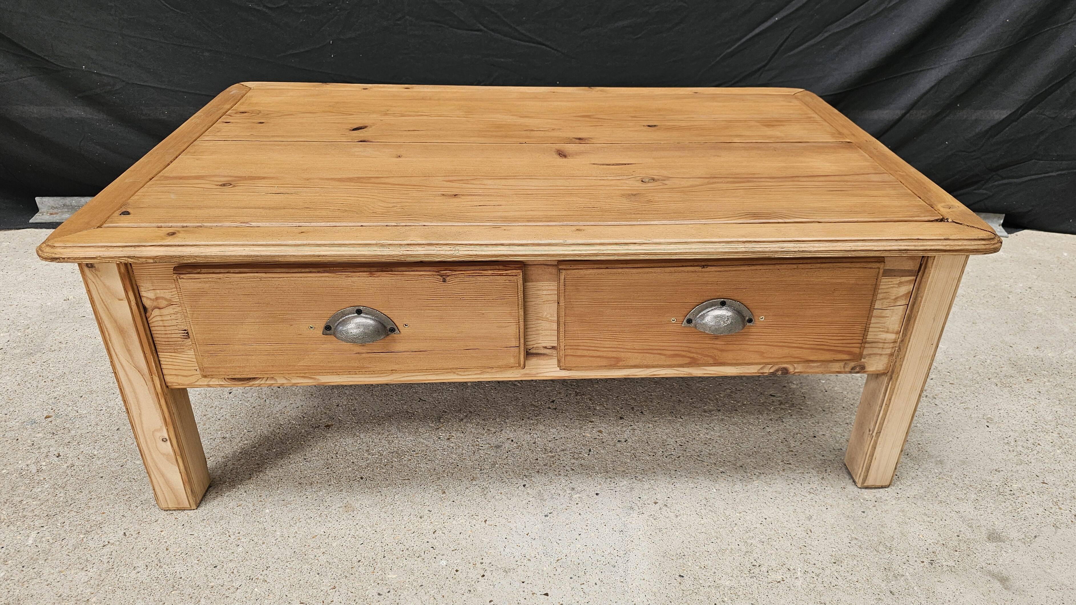 Scandinavian pine 4-drawer coffee table