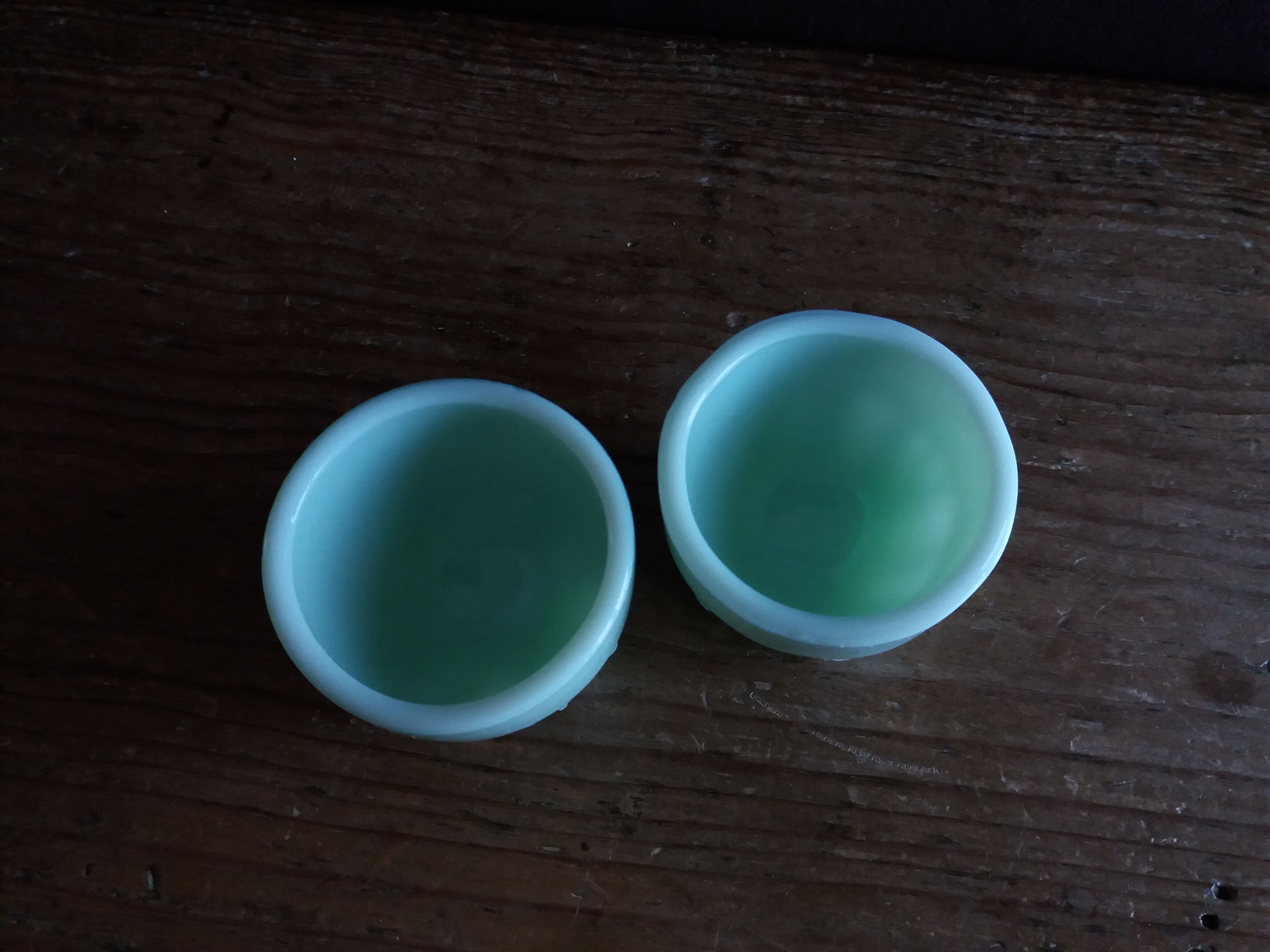 2 pale green art deco opaline shells