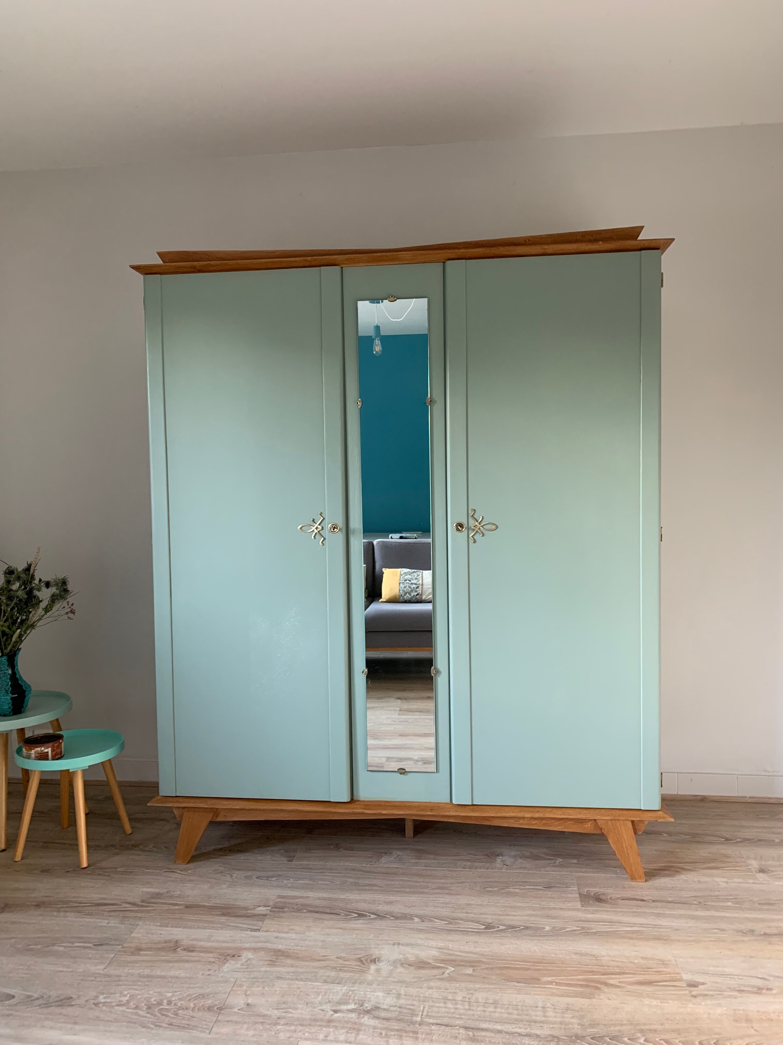 Eucalyptus cabinet