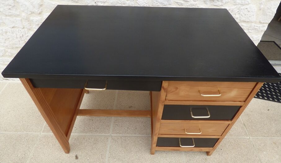 Wooden desk 5 drawers