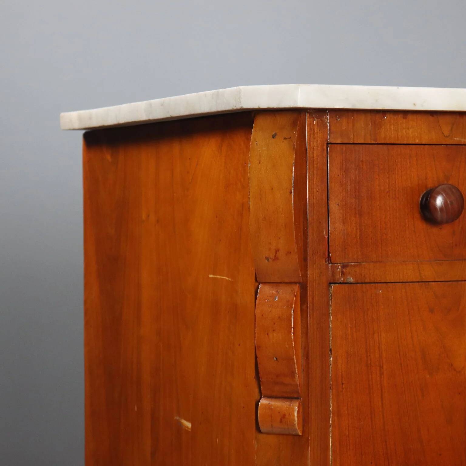 Commode ancienne en acajou et marbre, 4 tiroirs, XIXe siècle