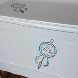 Redesigned wooden toy box