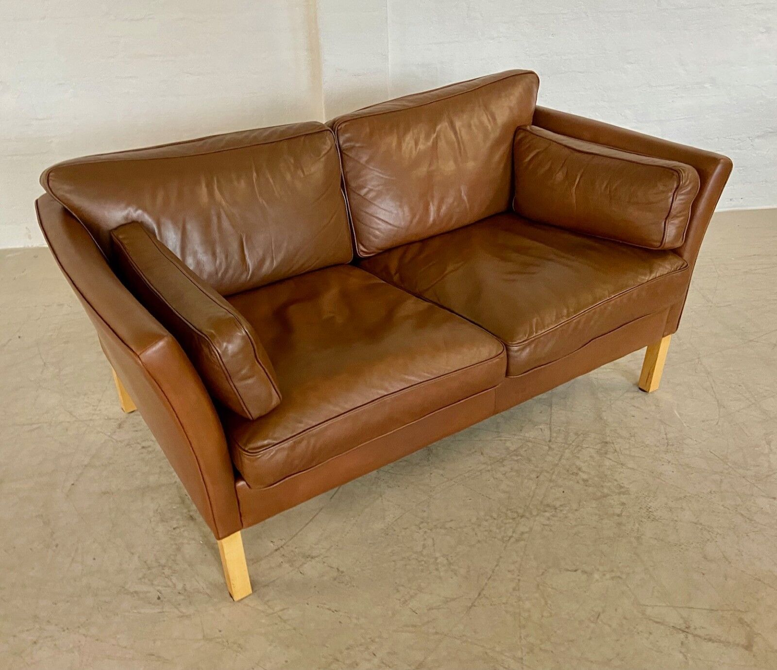 Canapé 2 places Stouby vintage danois du milieu du siècle en cuir cognac foncé