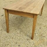 Rustic farmhouse table in solid oak with antique patina finish 200 x 90