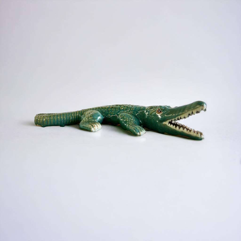 Vintage 'crocodile' figurine / decoration
