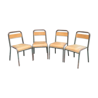 Suite de 4 chaises d’école Stella