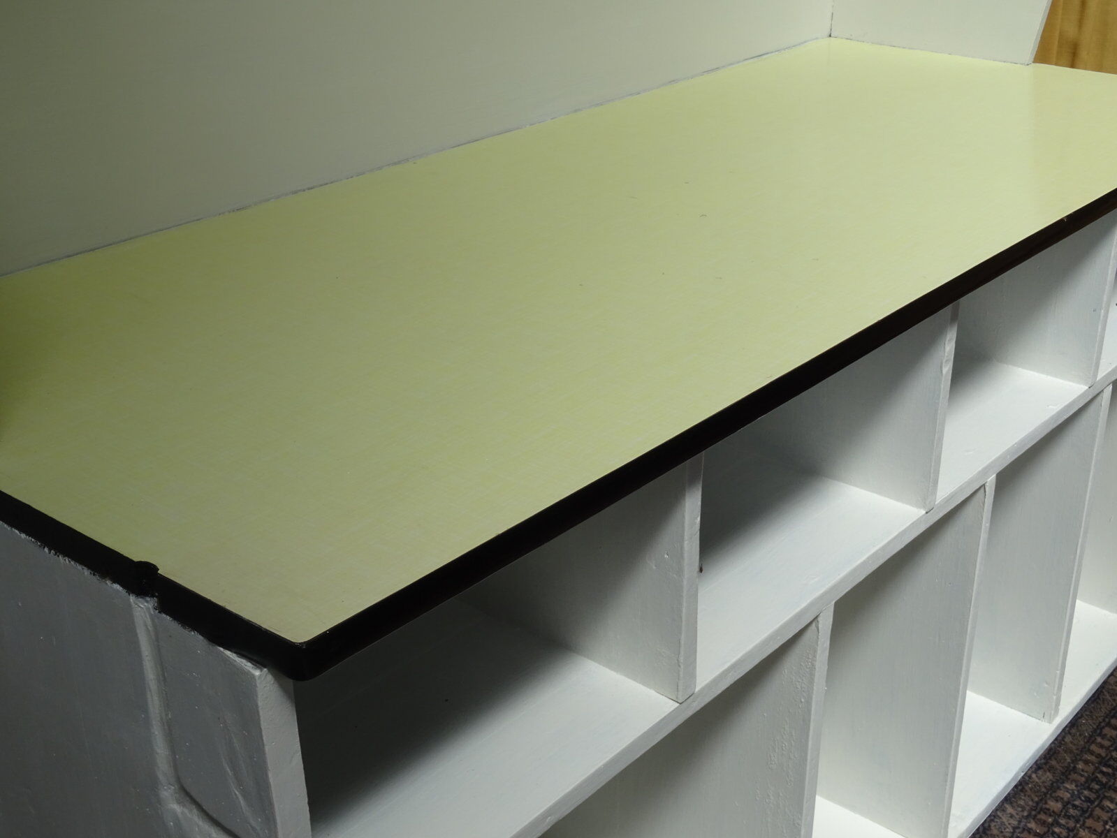 Grocery shelf counter