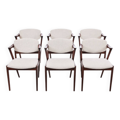 Suite de 6 chaises scandinaves en palissandre de Rio modèle 42