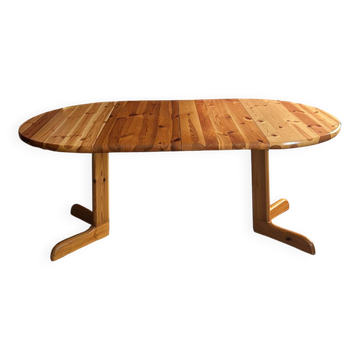 Solid pine table
