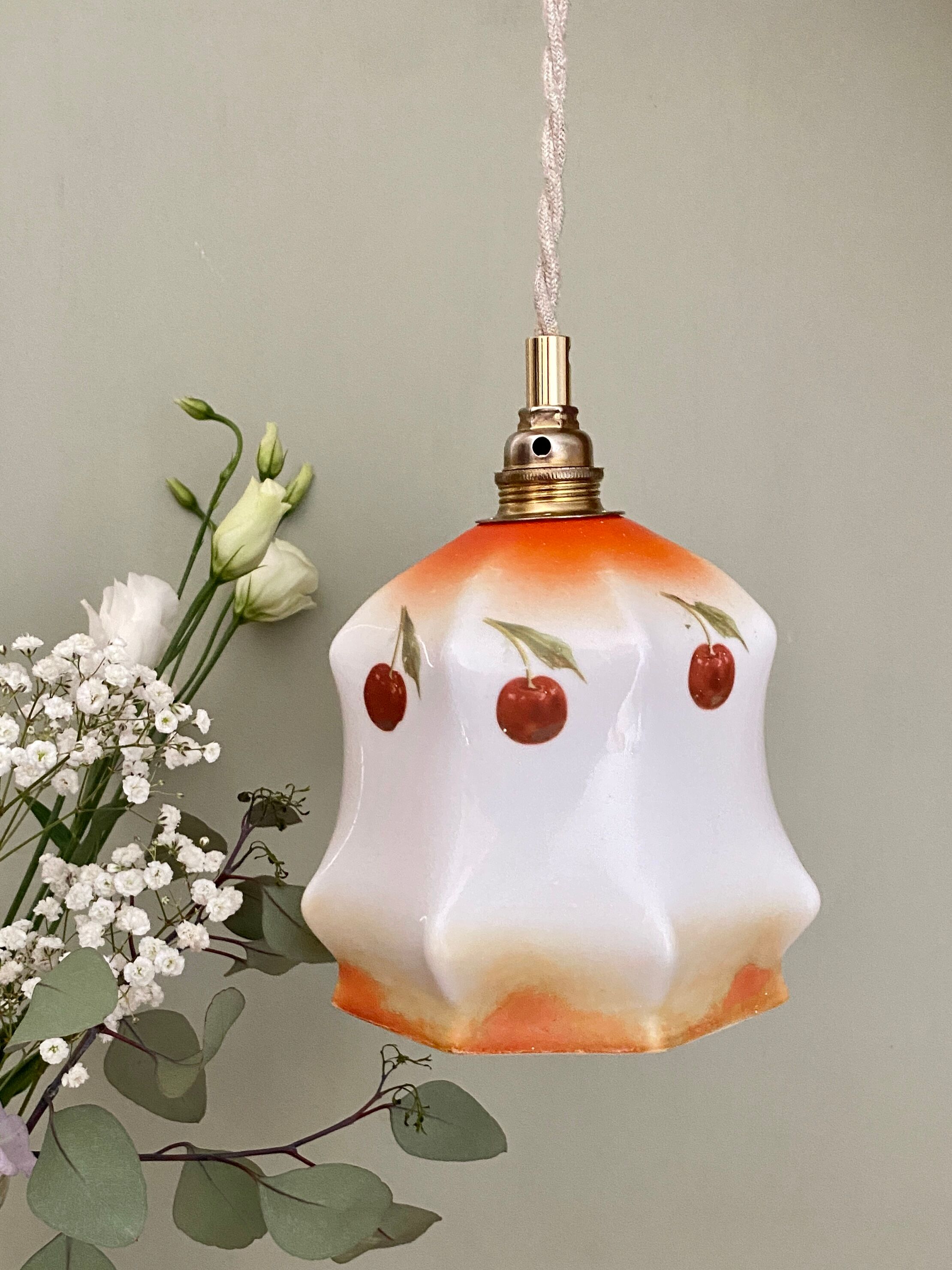 Vintage tulip ride in white opaline cherry patterns