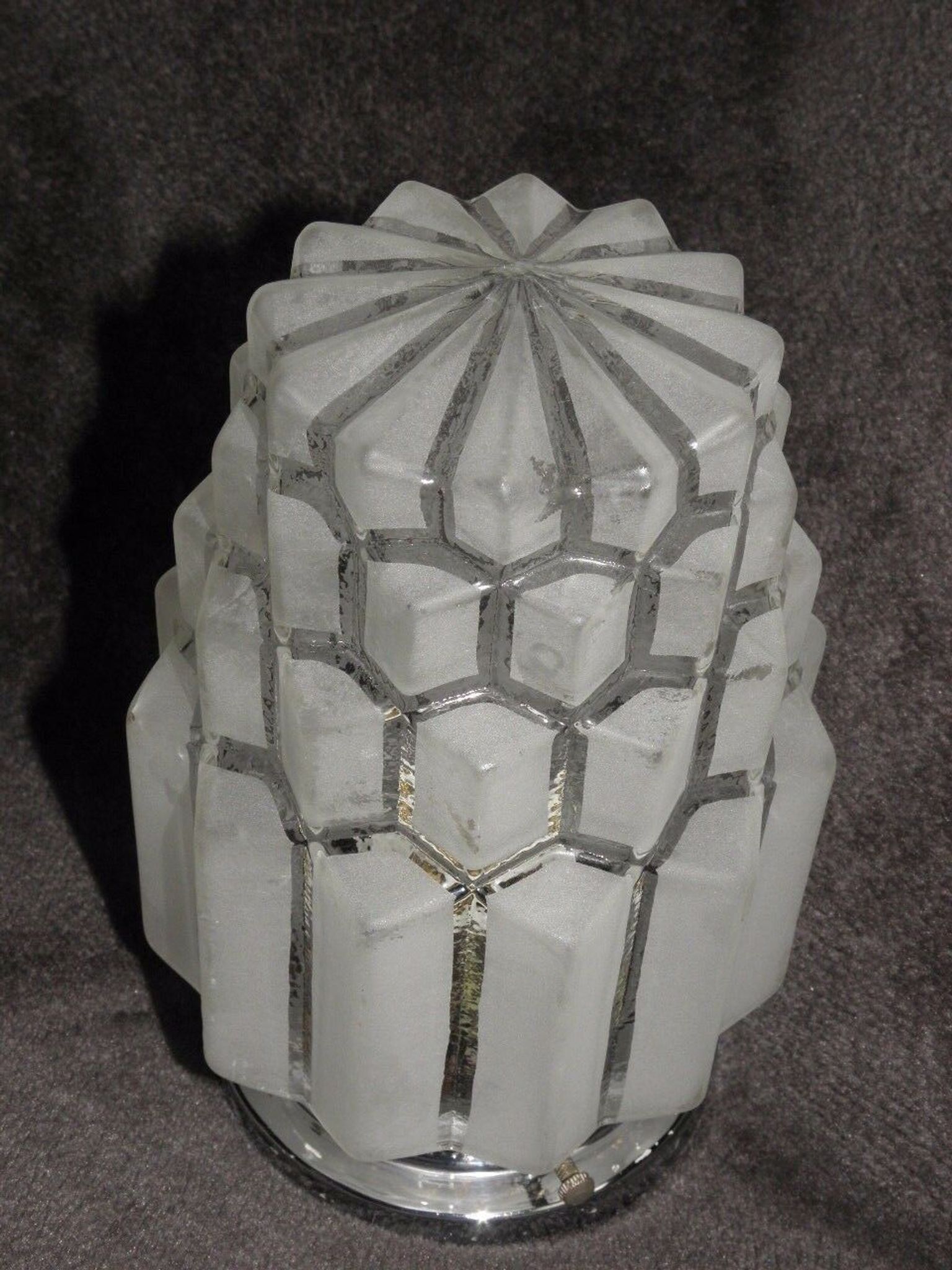 Suspension ceiling blinds cage art deco