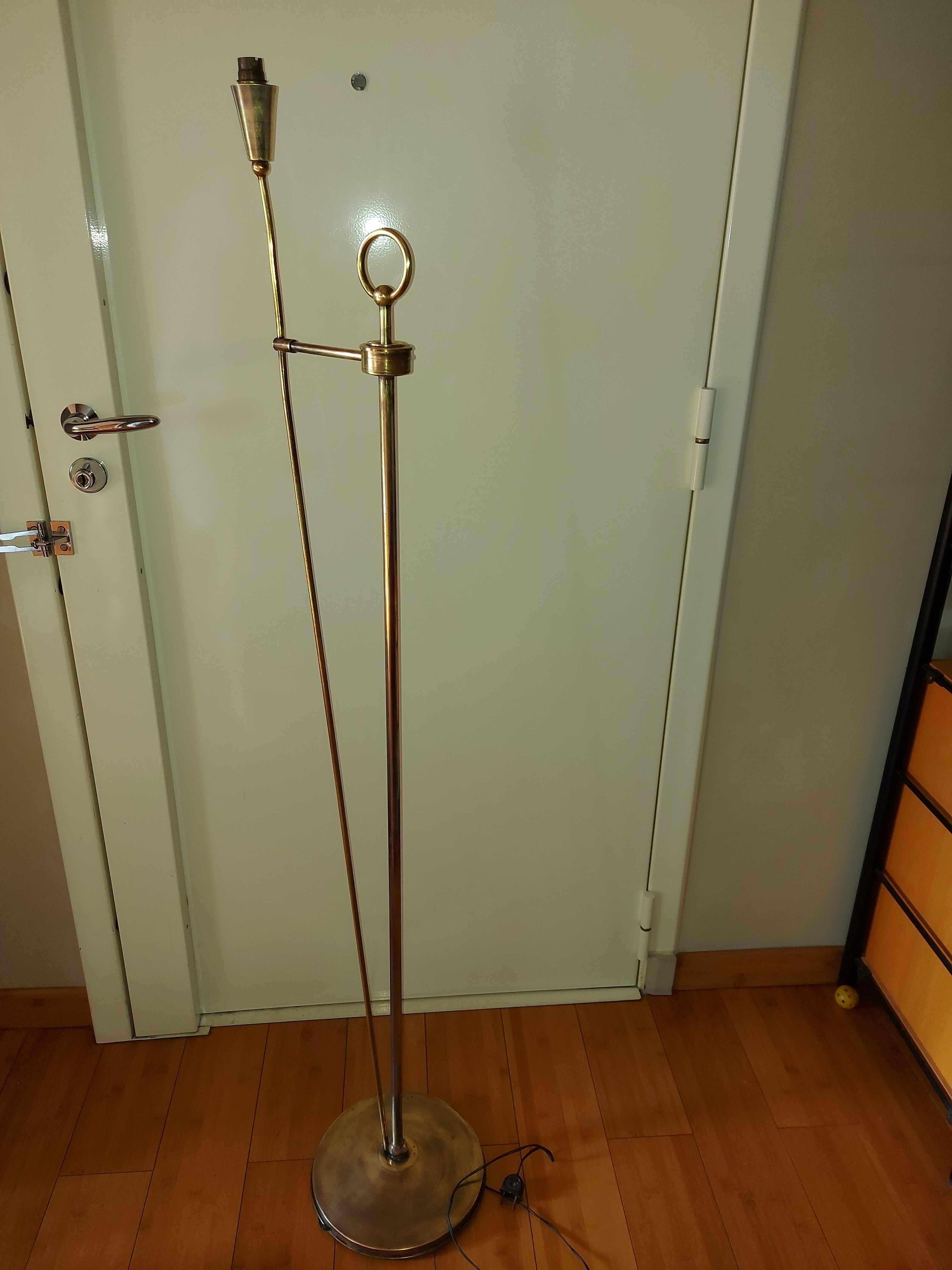 50'S lunel brass lamppost