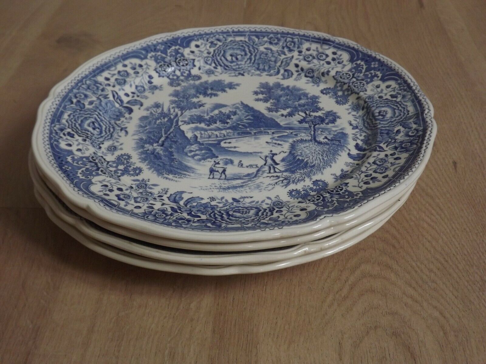 Villeroy And Boch Blue And White Pottery Burgenland Design 4 Dinner Plates 3511