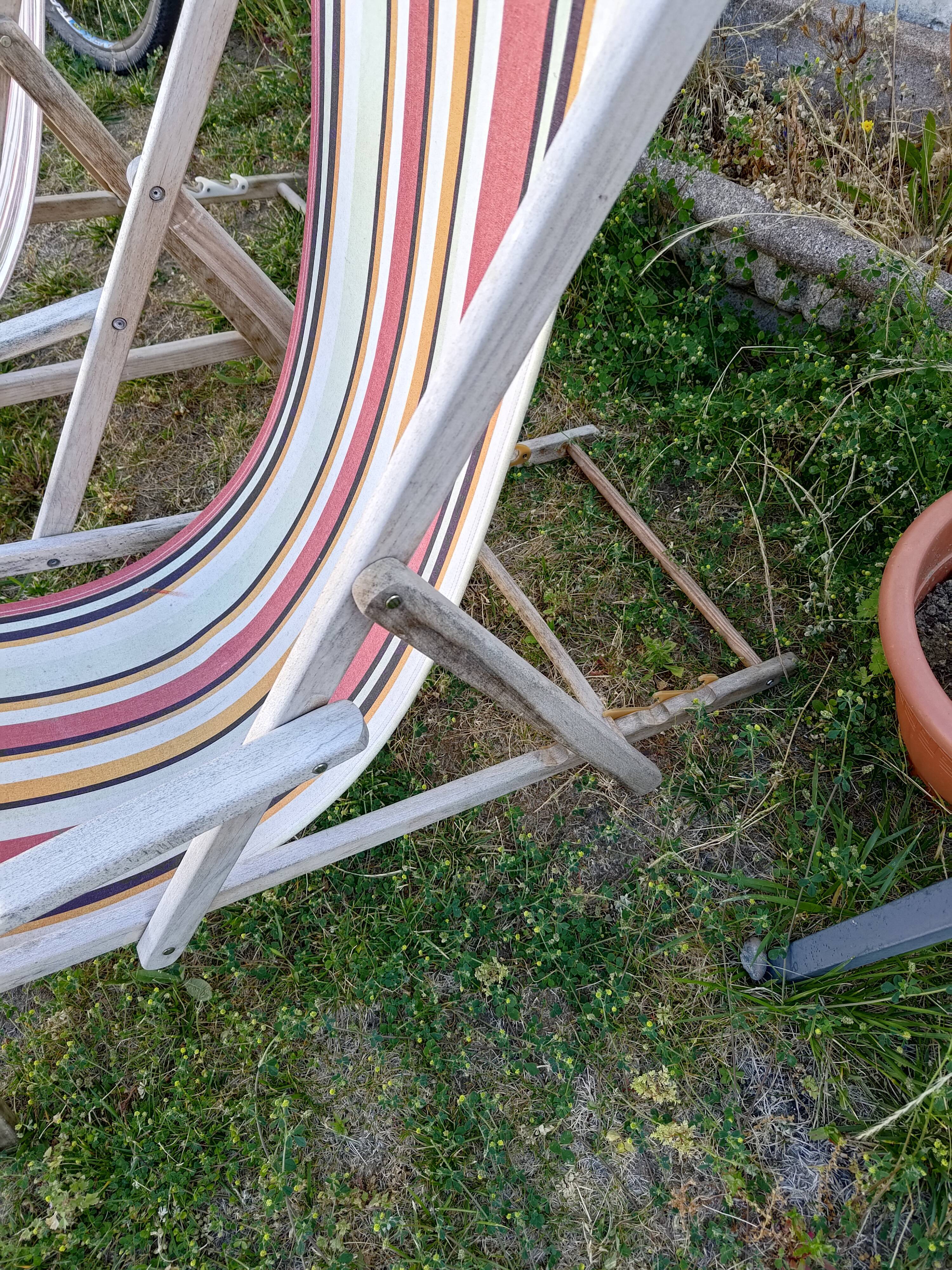 Pair of vintage sunbeds