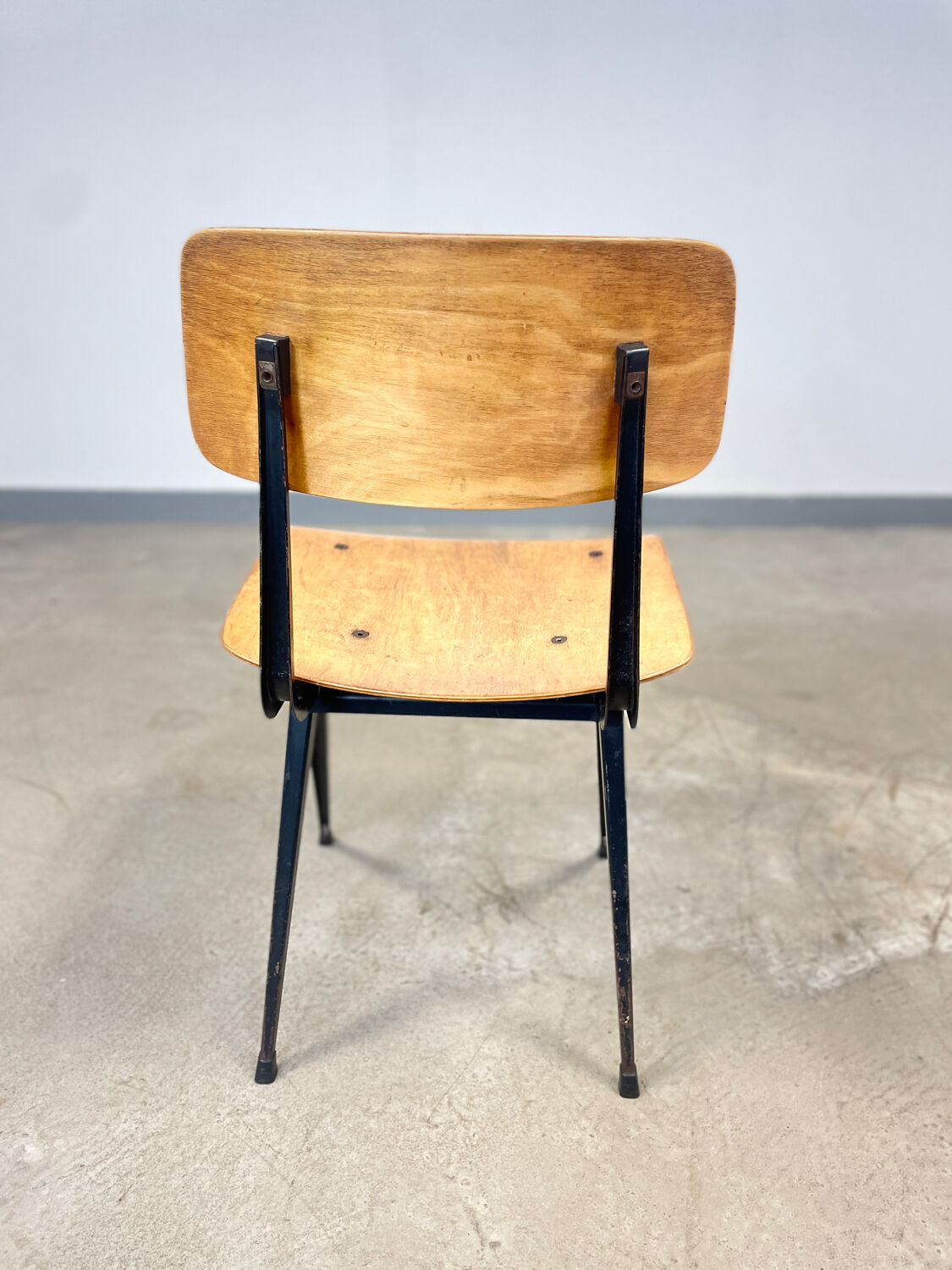 School chair result Friso Kramer, 60s, Netherlands