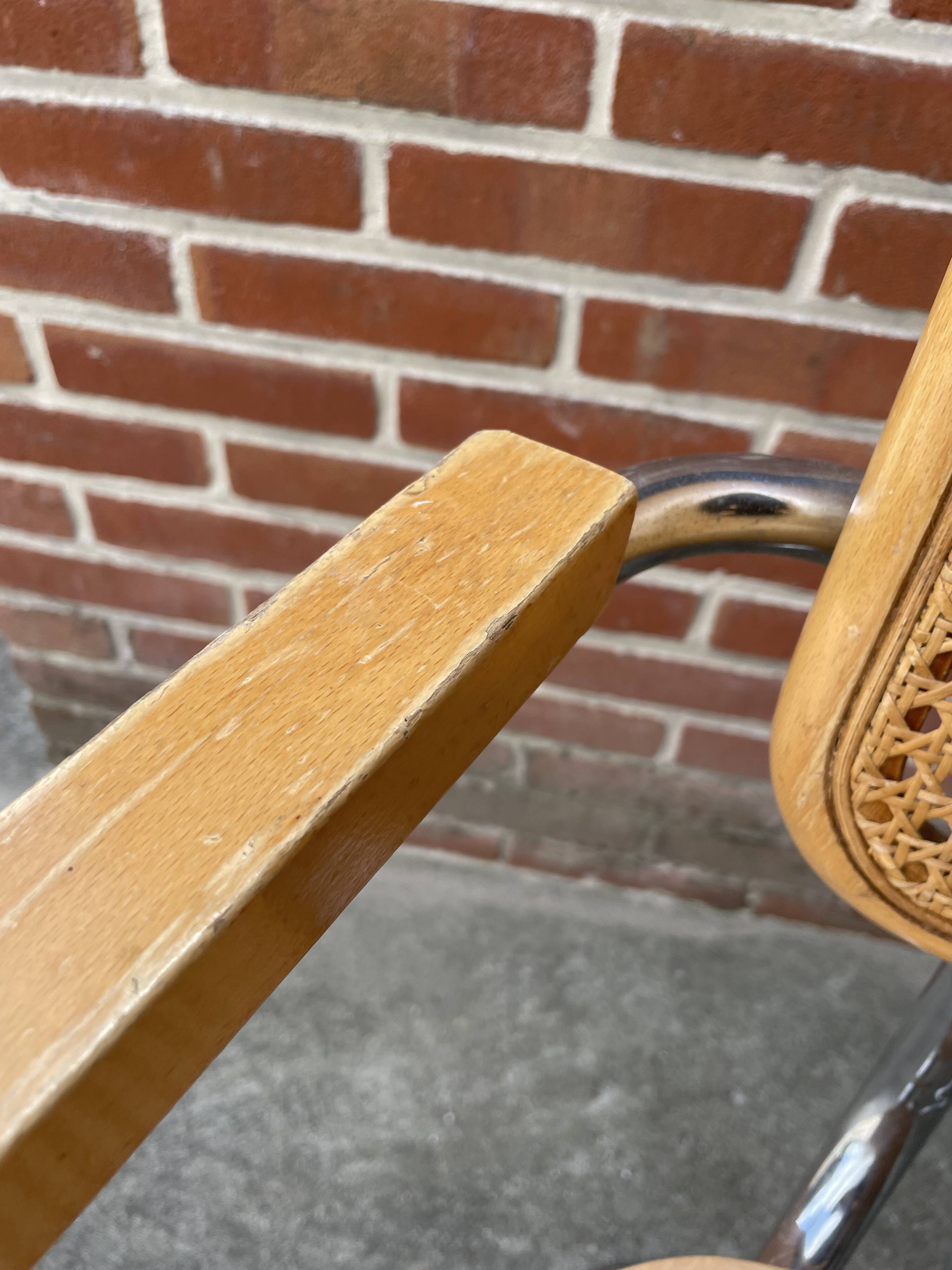Cesca chair B64 with armrests by Marcel Breuer Design