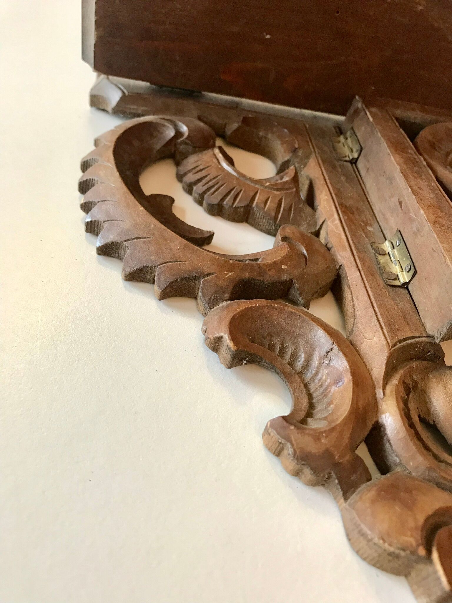 Farm wooden wall shelf