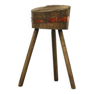 Primitive Wabi Sabi oak chopping block / pedestal