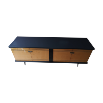1950s-inspired enfilade