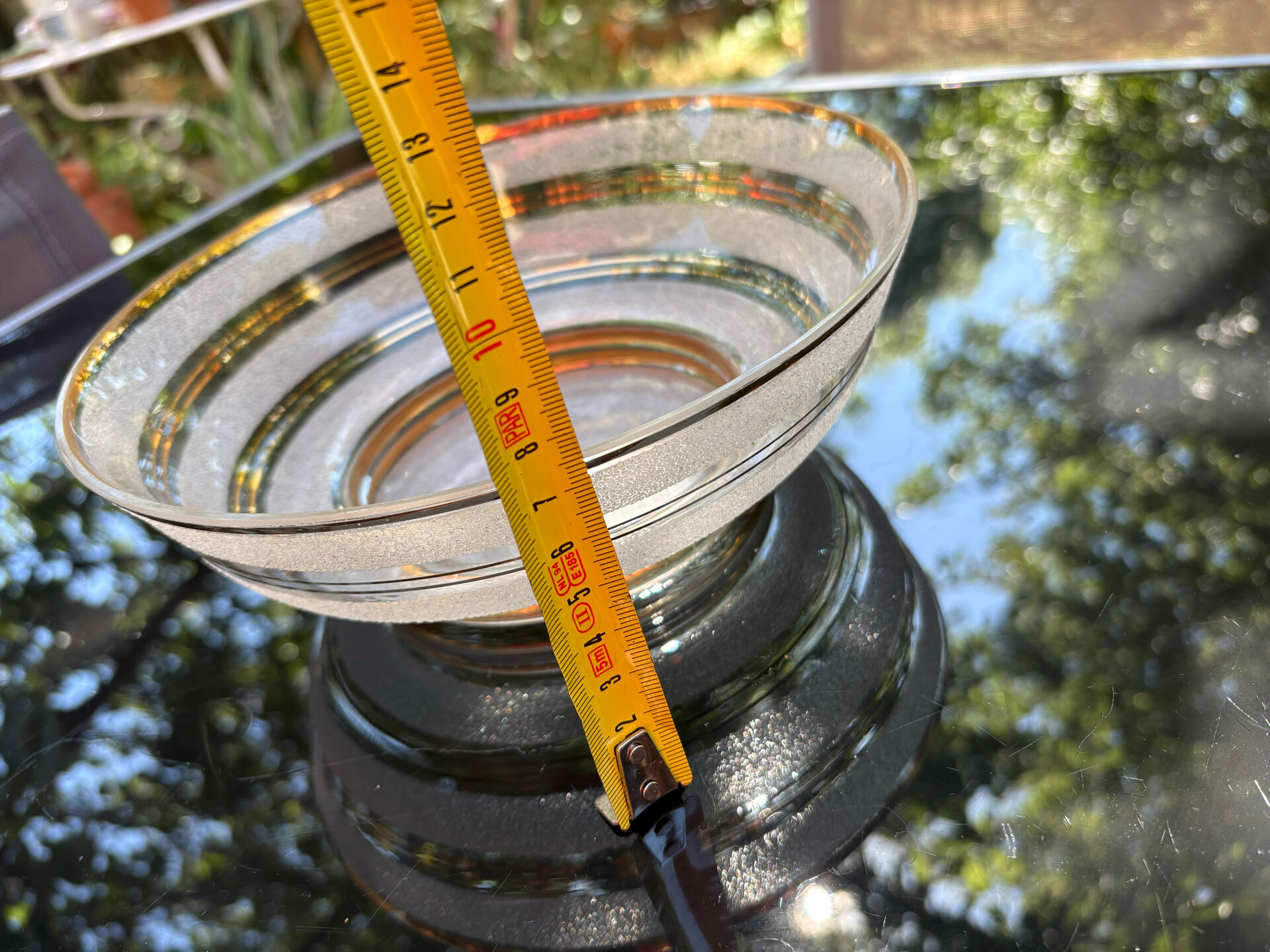Saladier en verre granité