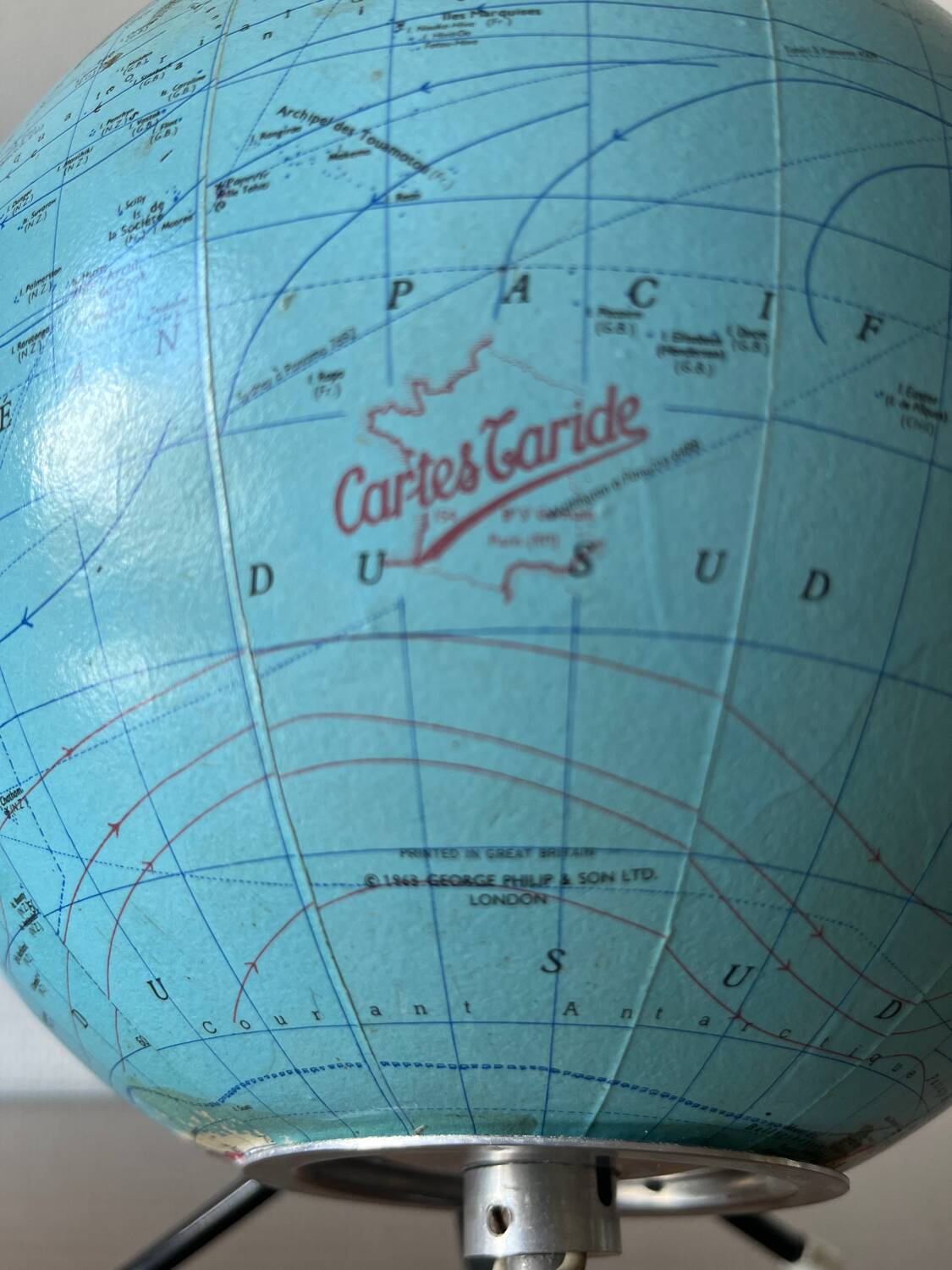 Globe Taride en verre George Philip & Son
