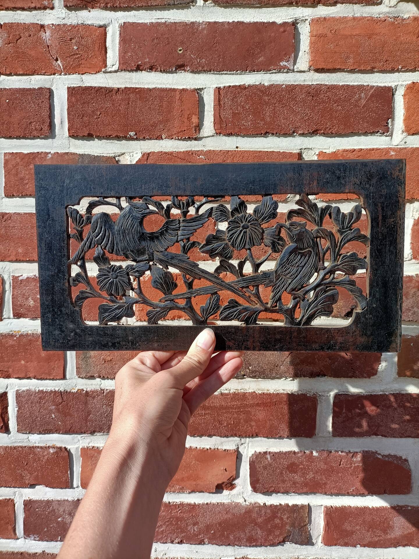 Relief sculpture