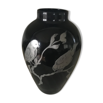 Black glass vase