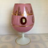 Vase camée opaline rose