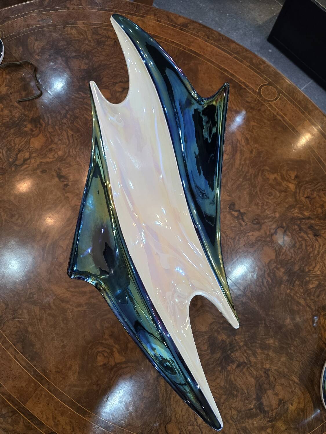 Verceram Asymmetrical Space Age Cut