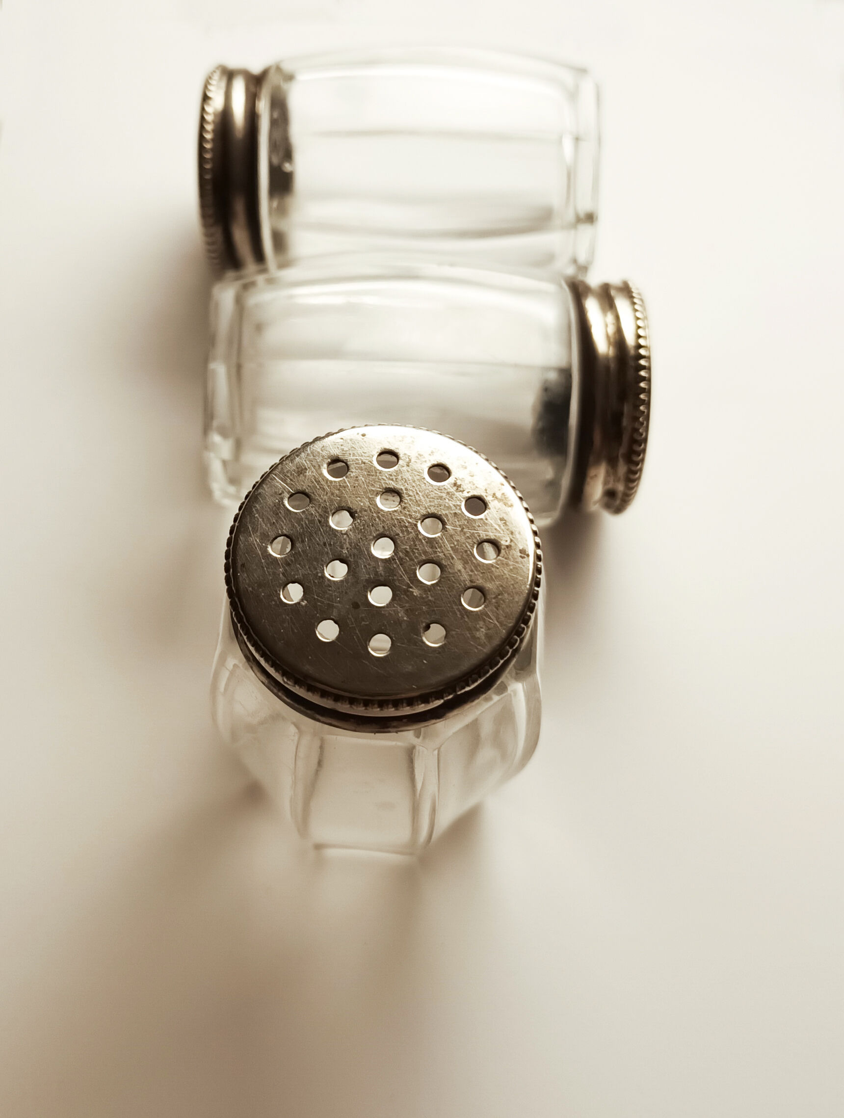 3 crystal and metal salt shakers