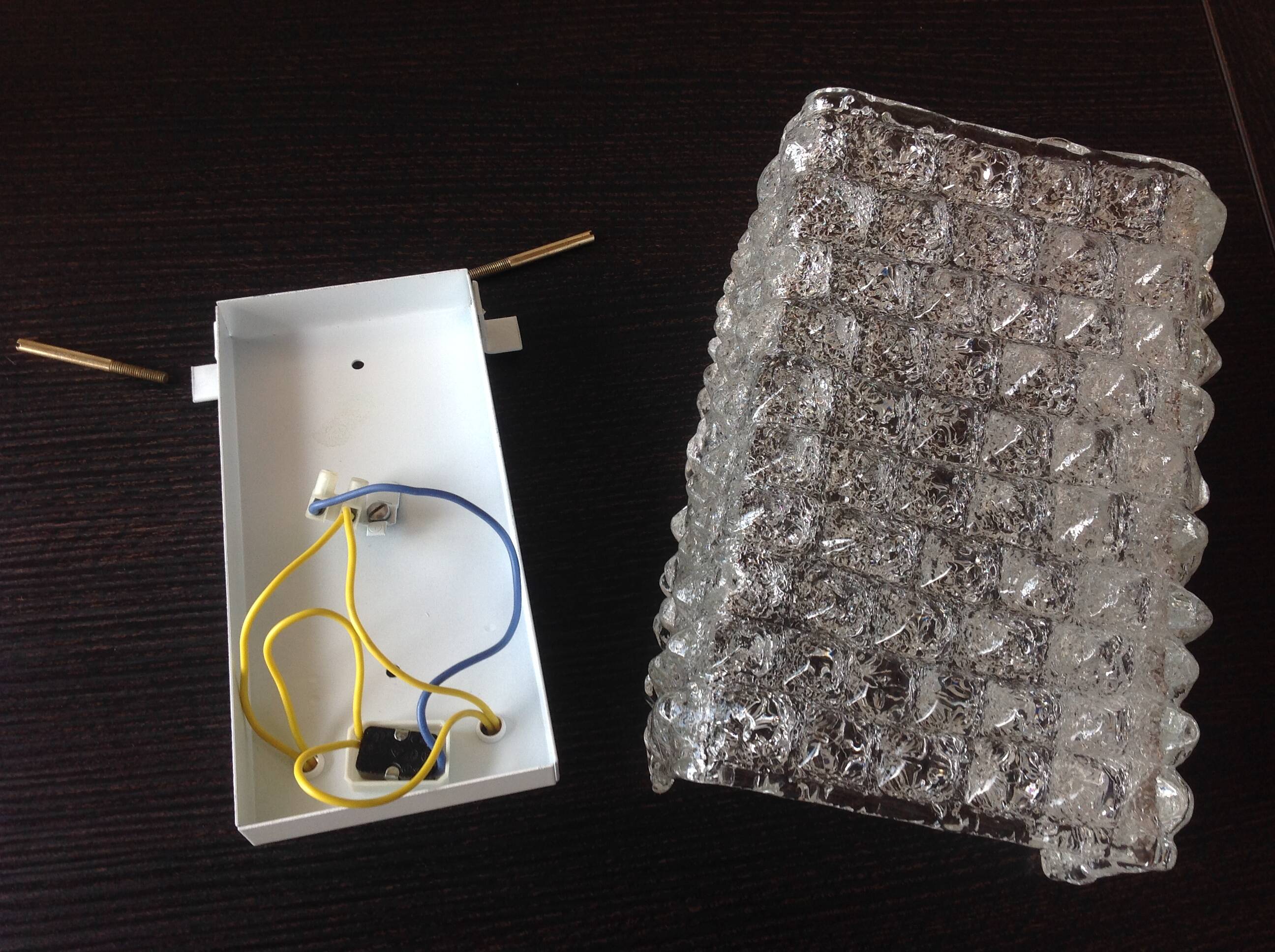 Wall lamp in ice glass and diamond tips / vintage 60s-70s