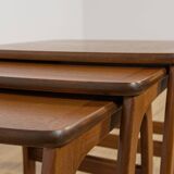 Tables gigognes en teck du milieu du siècle de Parker Knoll, années 1960, Royaume-Uni, lot de 3