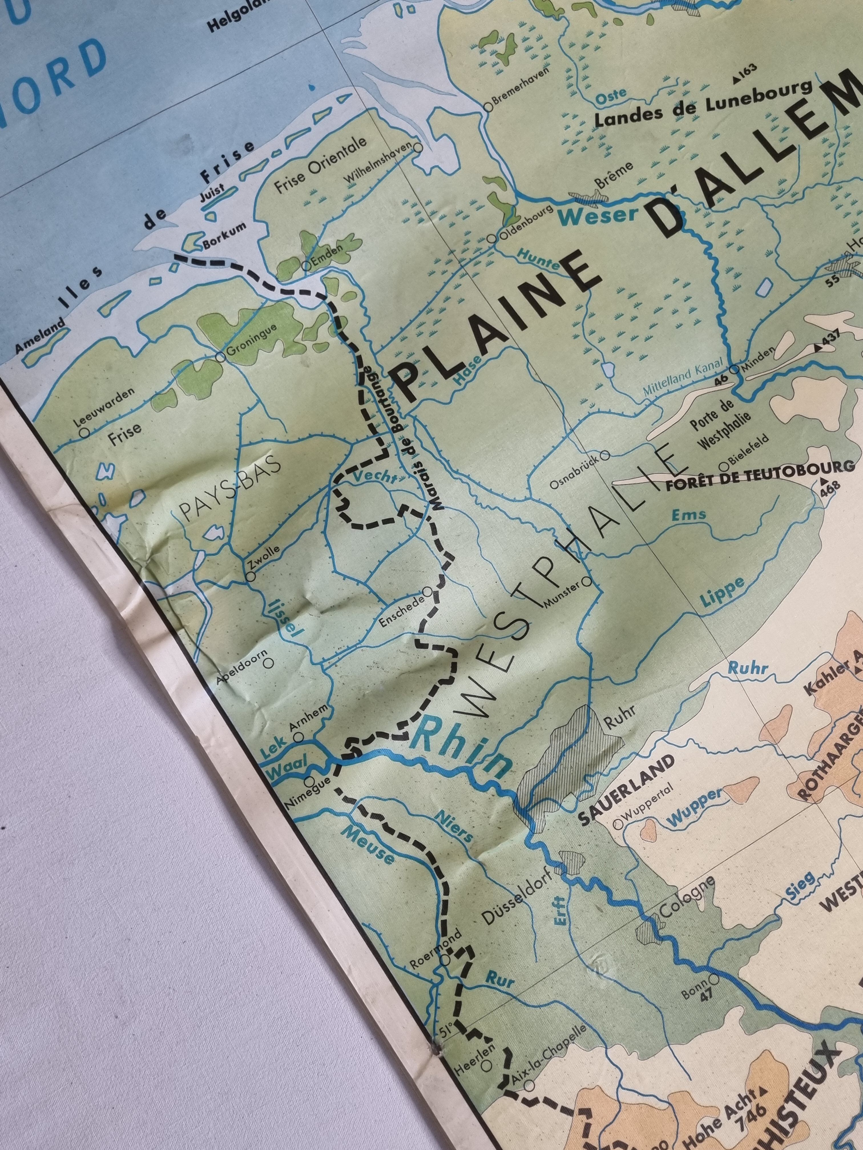 Pedagogical map MDI, 1968, reversible, physical map of Germany and economic map of Italy