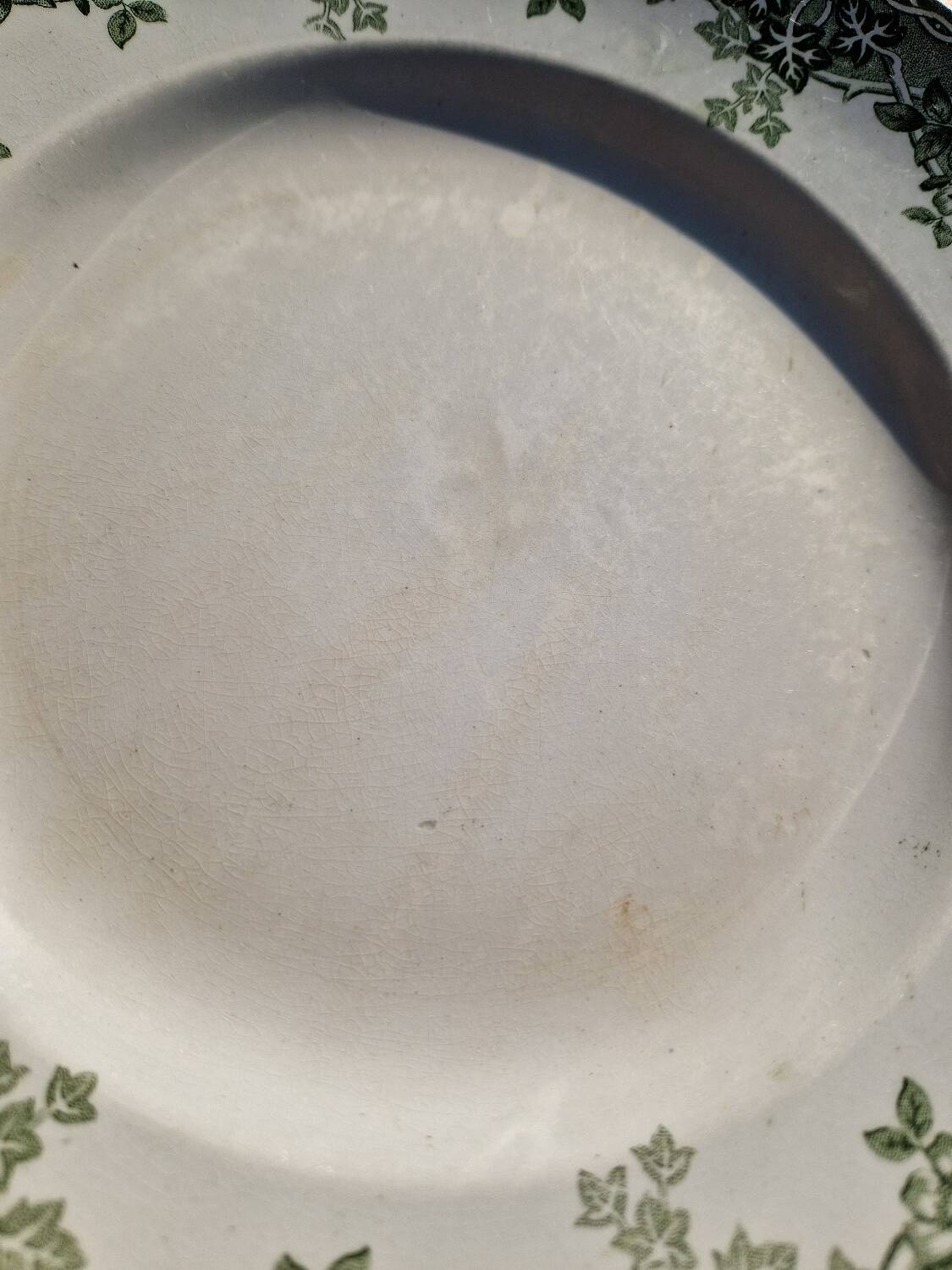 Set of 7 Flat Plates, Summer Model, Terre De Fer, Saint Amand