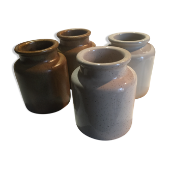 Lot of sandstone pot