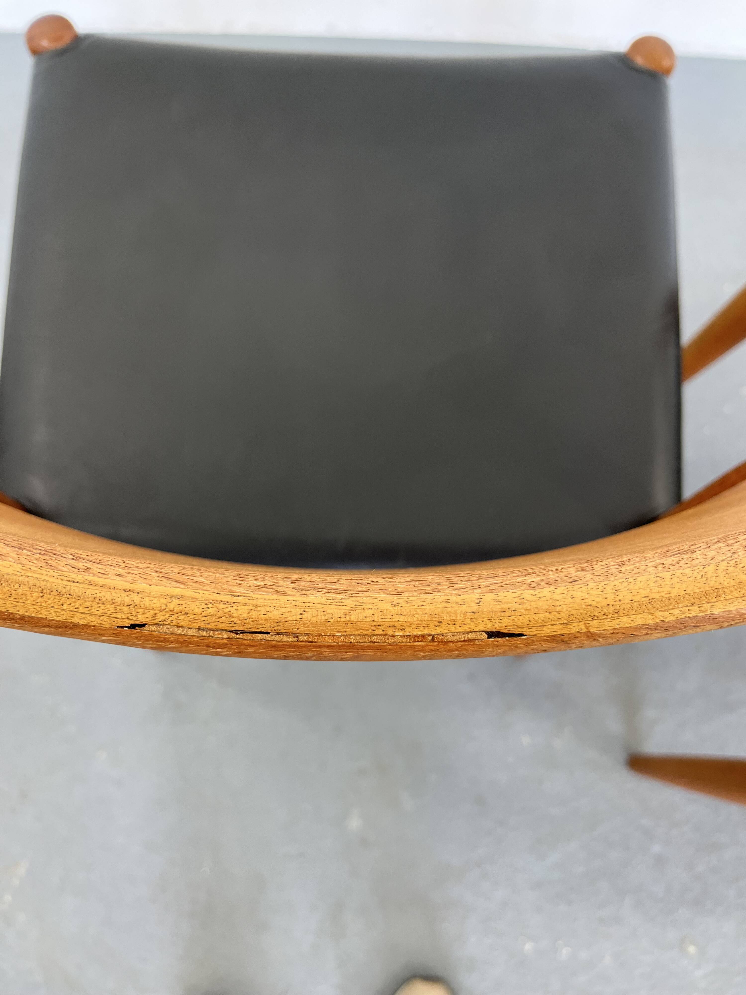 Set of 6 model 71 teak dining chairs by Niels O Møller for JL Møllers 1950s