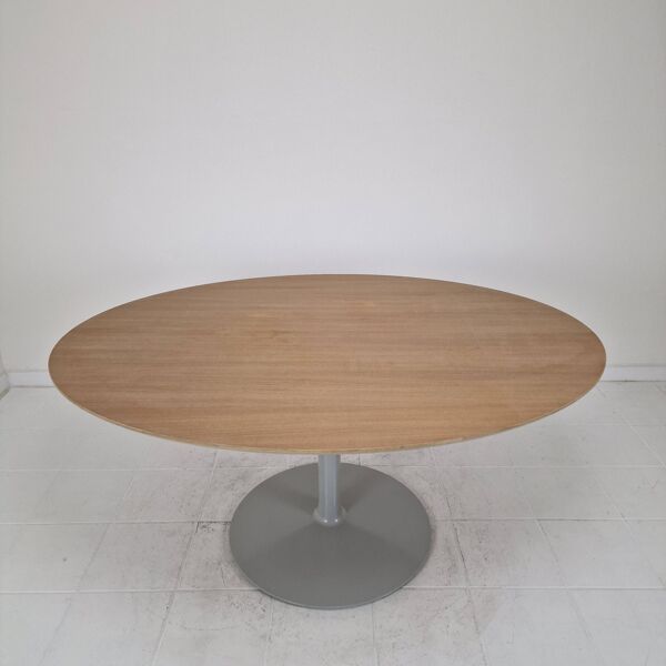Grande table à manger ovale en chêne par Pierre Paulin pour Artifort, 2018