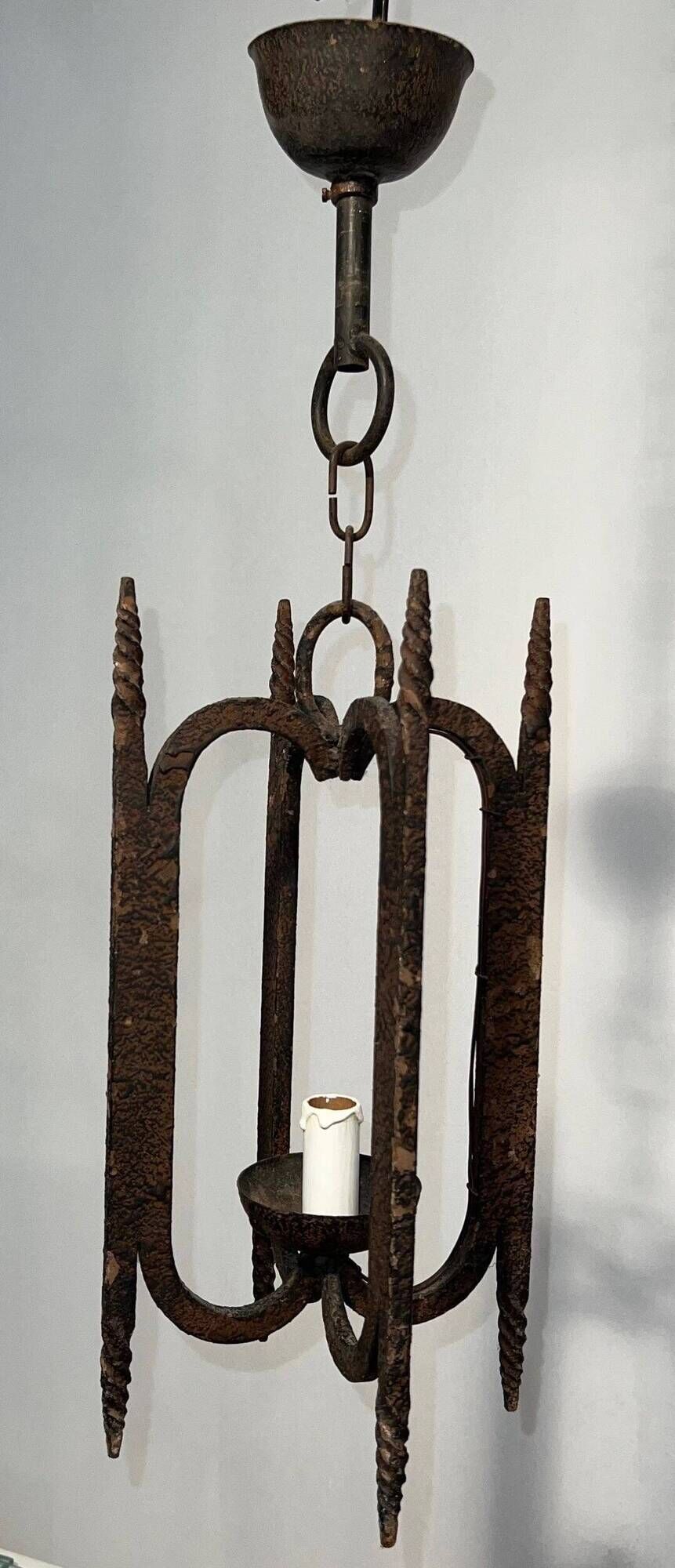 Suspension en fer forgé, travail français, circa 1950