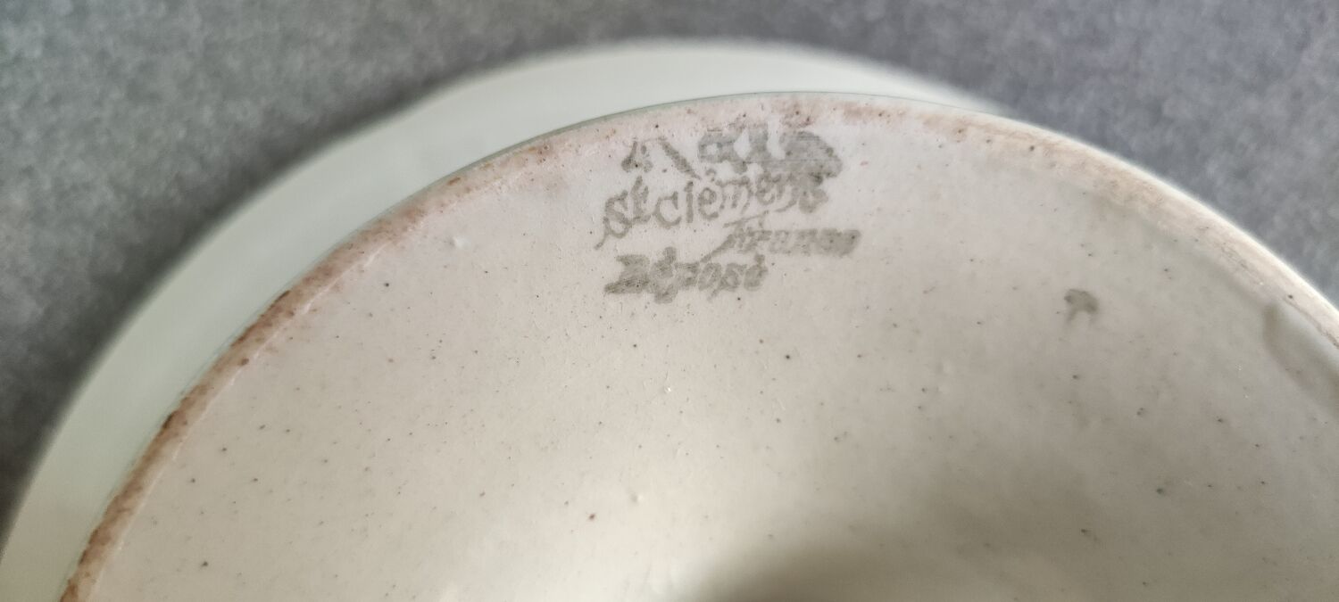 Saint Clément fruit bowl with slip