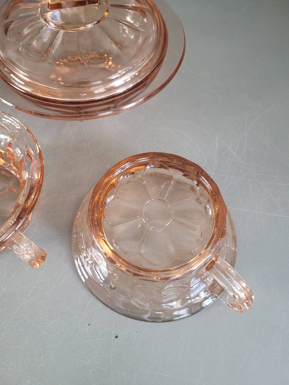 Ensemble 2 tasses + sucrier en verre rose