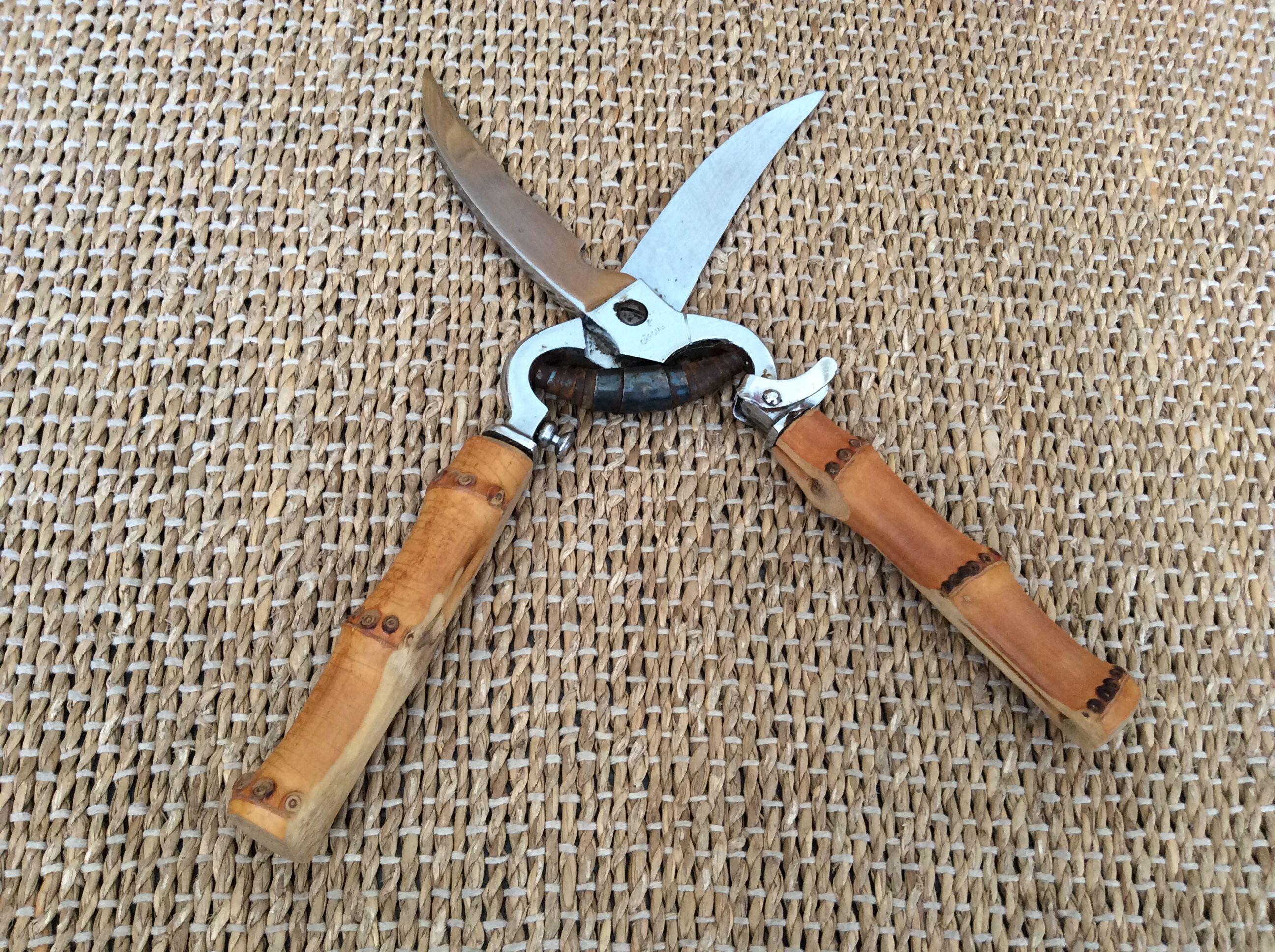 Bamboo pruning shears
