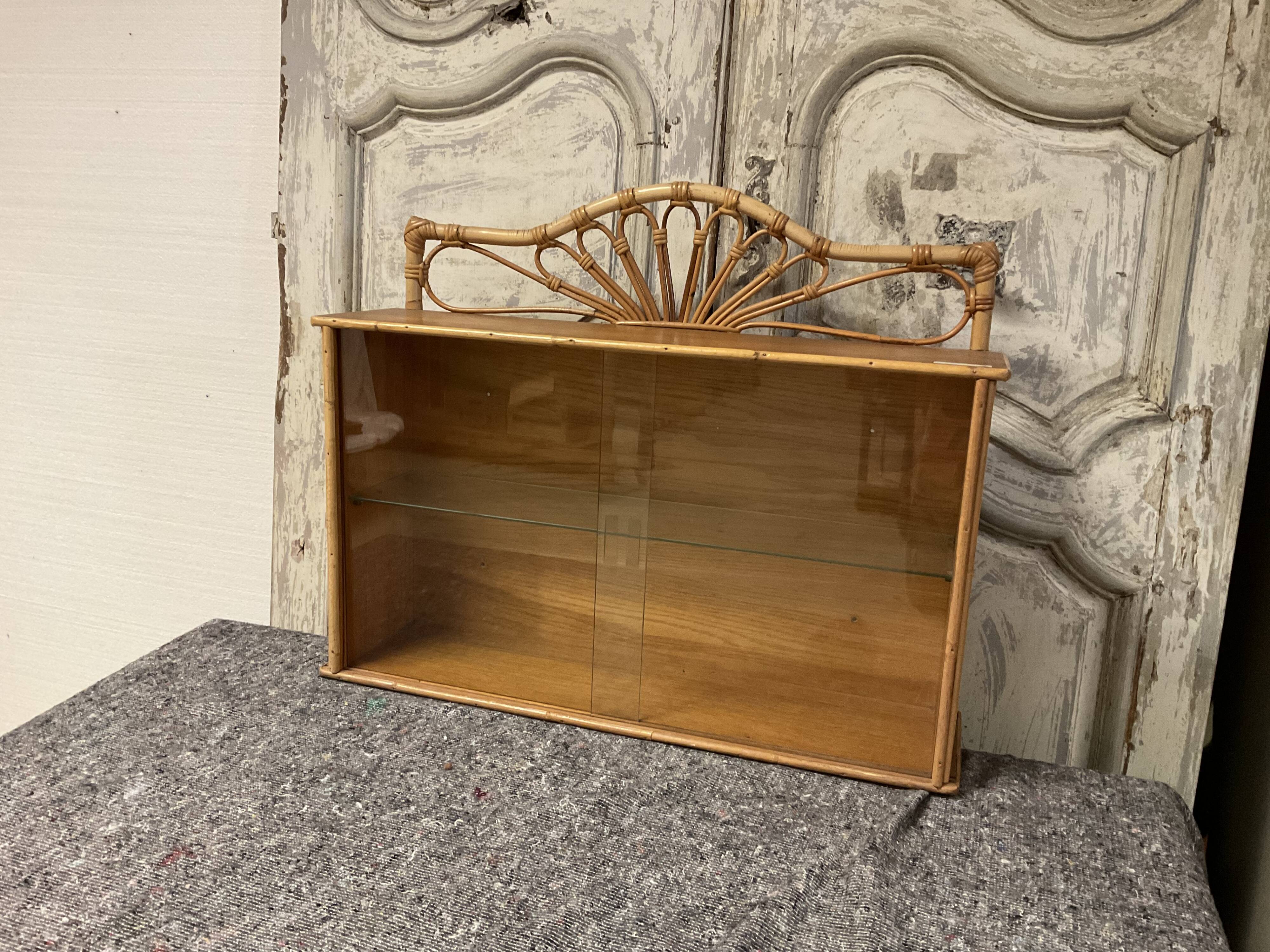Vitrine murale