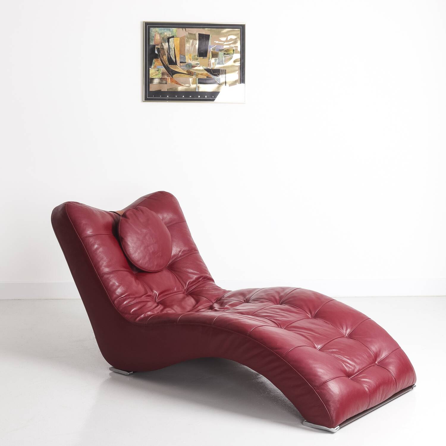 Italian leather chaise longue by Contempo
