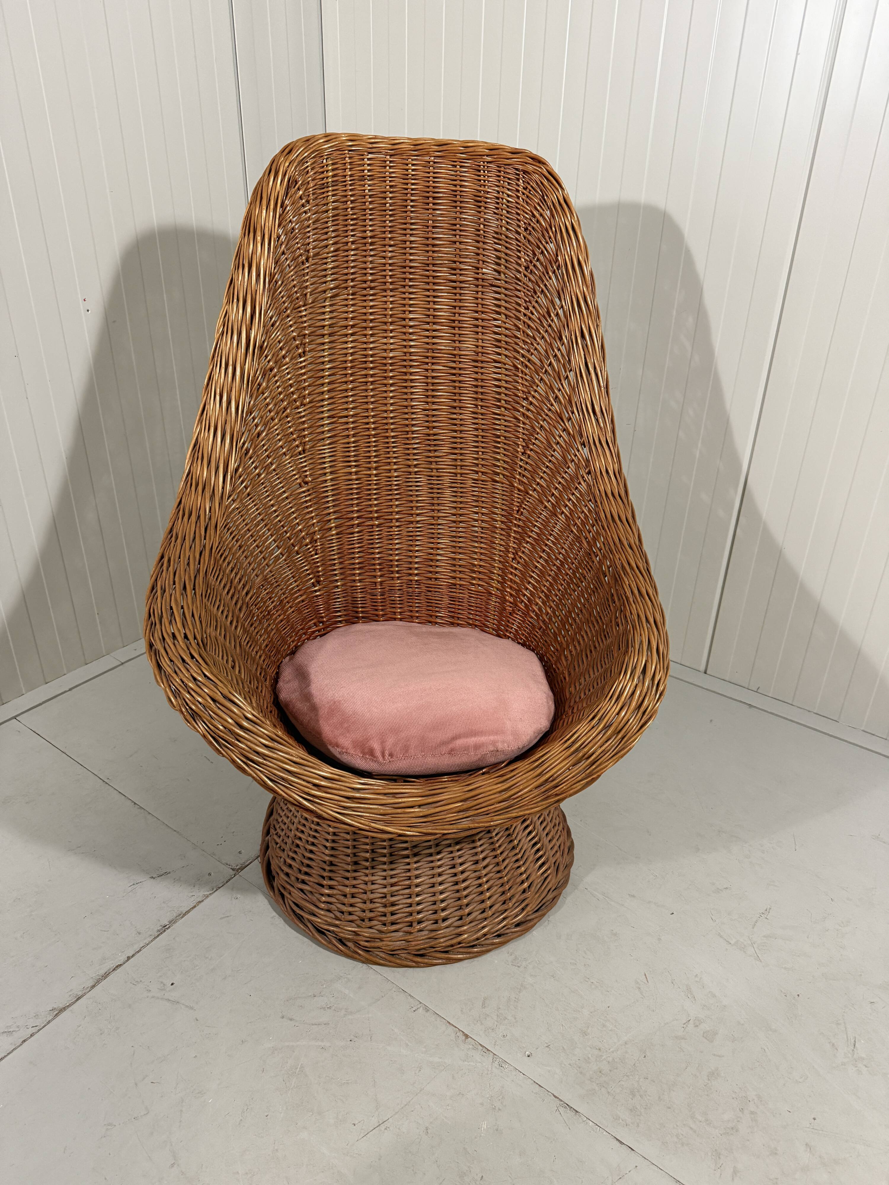 Vintage wicker chair 1970's