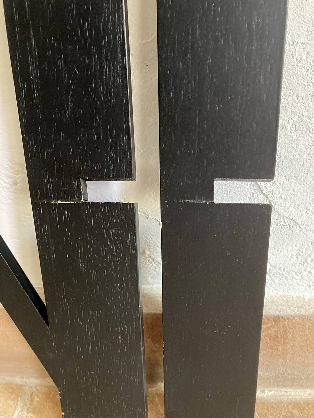 Geometric wooden magazine rack